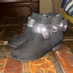 MIA Black Ankle Boots with Silver Bow; size 11 girls